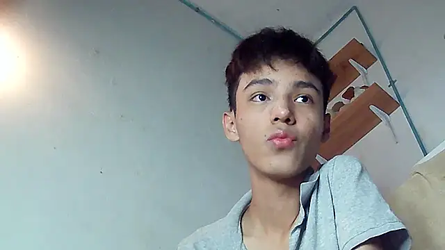 Snapshot of ChavoOT chatting on March 2025 01:20:02 AM ChavoOT online show from March 2025 01:20:02 AM