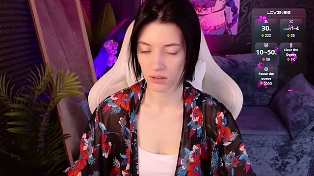 roxy riot  online show from November 2025 01:28:01 AM