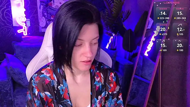 roxy riot  online show from March 2026 01:28:01 AM