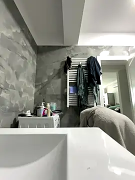 BonyBon29 online show from October 2025 08:40:01 AM