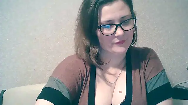 Snapshot of MerryLaCherry chatting on February 2025 01:37:01 AM MerryLaCherry online show from February 2025 01:37:01 AM