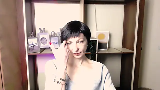  AngeliaFlow  online show from November 2025 07:52:02 AM