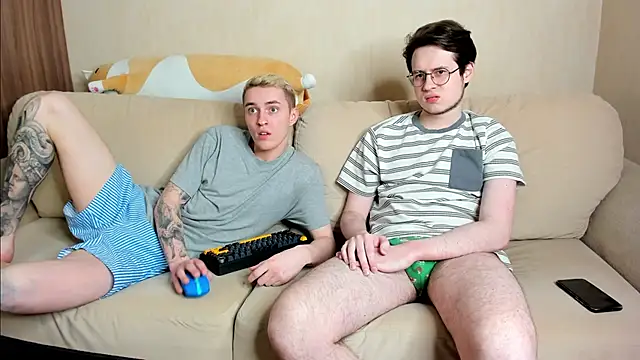 crazybottom99 online show from March 2025 12:29:01 PM