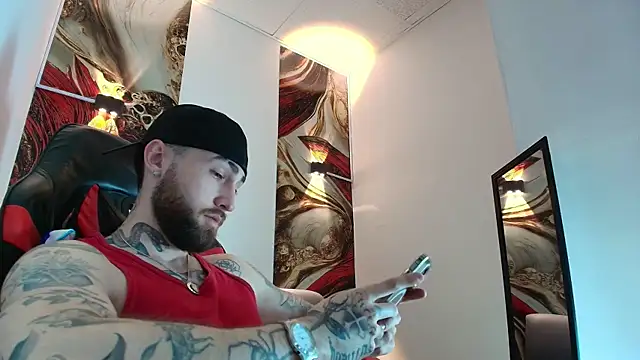 Luke davis01 online show from January 2026 01:14:01 PM