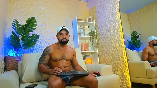 Maofenix online show from February 2025 09:14:01 PM