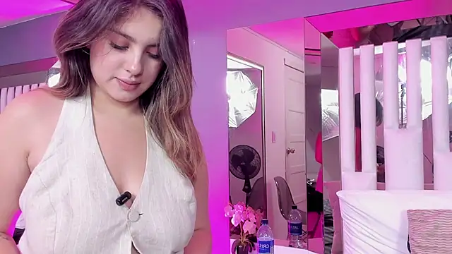 Cloee Rainbow1 online show from March 2025 11:53:01 AM