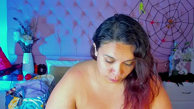 KourtneyEvans online show from October 2025 04:53:02 PM