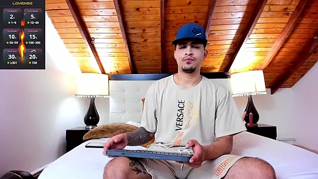 Sebastian Berne online show from October 2025 07:25:02 PM