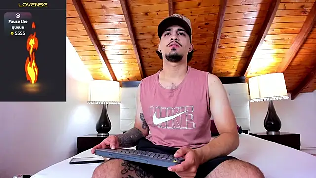 Sebastian Berne online show from November 2025 07:28:01 PM