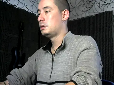 Snapshot of vampireathome chatting on February 2026 08:29:01 PM vampireathome online show from February 2026 08:29:01 PM