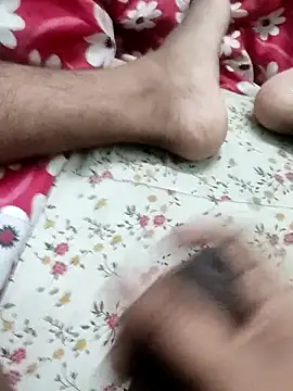 Snapshot of Yashkumar_0697 chatting on February 2026 09:48:01 AM Yashkumar 0697 online show from February 2026 09:48:01 AM