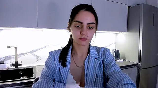 EmiliaZen online show from February 2025 01:08:02 PM