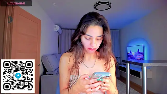 EmiliaZen online show from October 2025 03:24:02 PM