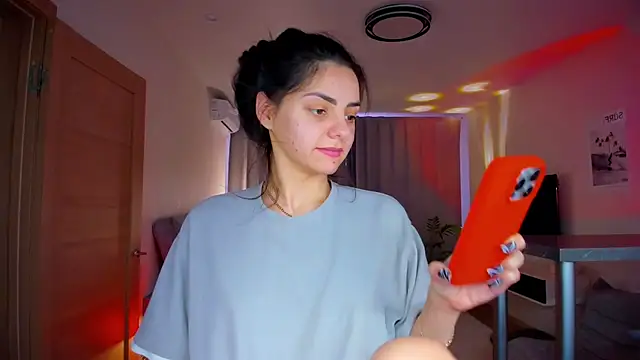 EmiliaZen online show from March 2026 03:18:01 PM