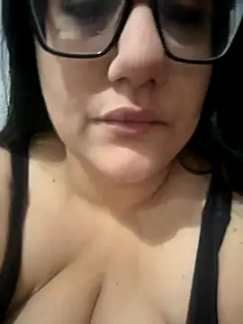 daianaspencer online show from December 2025 08:00:02 AM