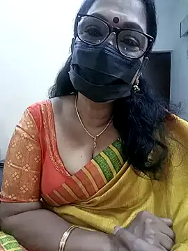 Snapshot of niiveditha chatting on February 2025 04:04:01 PM niiveditha online show from February 2025 04:04:01 PM