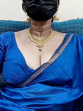 Snapshot of niiveditha chatting on February 2025 07:52:01 PM niiveditha online show from February 2025 07:52:01 PM