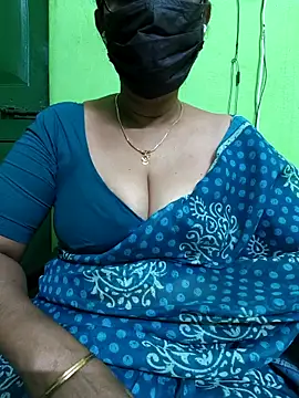 Snapshot of niiveditha chatting on February 2025 04:20:02 PM niiveditha online show from February 2025 04:20:02 PM