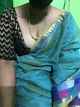 Snapshot of niiveditha chatting on March 2025 06:53:01 PM niiveditha online show from March 2025 06:53:01 PM