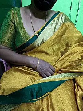 Snapshot of niiveditha chatting on March 2025 06:05:02 AM niiveditha online show from March 2025 06:05:02 AM