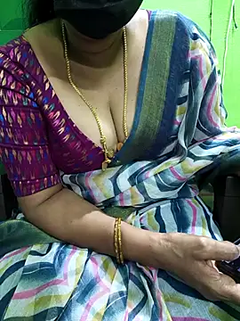 Snapshot of niiveditha chatting on November 2025 12:04:02 PM niiveditha online show from November 2025 12:04:02 PM