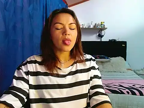 PenelopeMist online show from March 2025 09:24:01 PM