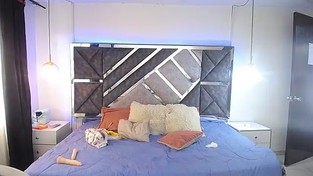 lizha milf online show from March 2025 05:39:02 PM