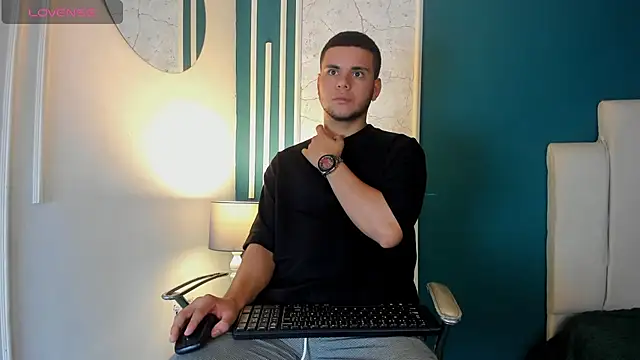 Snapshot of Sebastian_Phoenix chatting on February 2025 11:57:02 AM Sebastian Phoenix online show from February 2025 11:57:02 AM