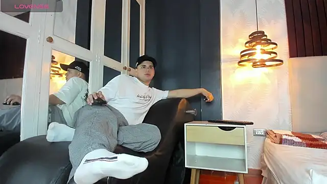 Snapshot of Sebastian_Phoenix chatting on February 2025 11:55:01 AM Sebastian Phoenix online show from February 2025 11:55:01 AM