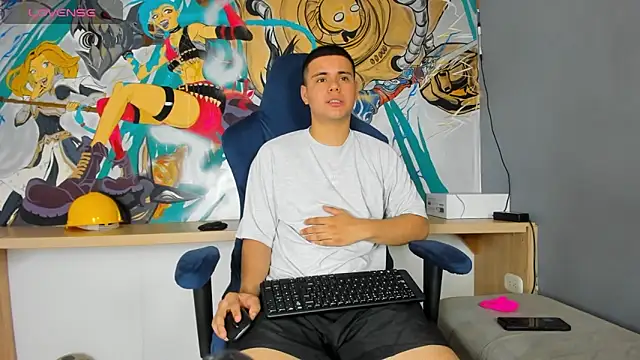 Snapshot of Sebastian_Phoenix chatting on March 2025 03:21:02 AM Sebastian Phoenix online show from March 2025 03:21:02 AM