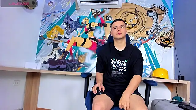 Snapshot of Sebastian_Phoenix chatting on March 2025 12:02:02 PM Sebastian Phoenix online show from March 2025 12:02:02 PM