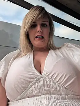 Sexybiene969 online show from April 2026 04:14:01 PM