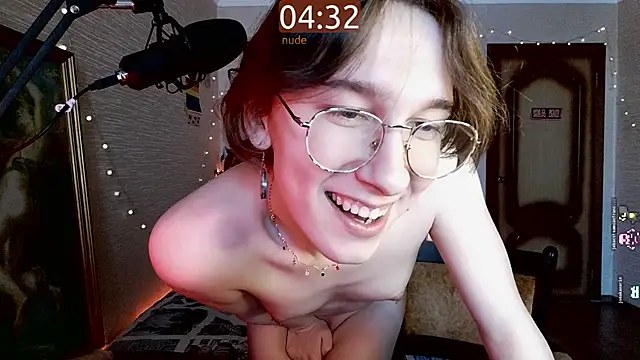 Snapshot of tangerine4dreams chatting on February 2025 09:22:02 AM tangerine4dreams online show from February 2025 09:22:02 AM