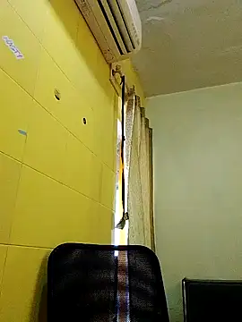 crazyfreaking online show from February 2025 05:47:01 AM