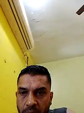 crazyfreaking online show from February 2025 06:04:01 AM