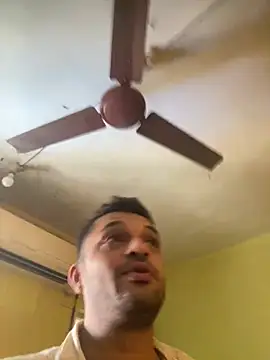 crazyfreaking online show from March 2025 04:38:02 AM