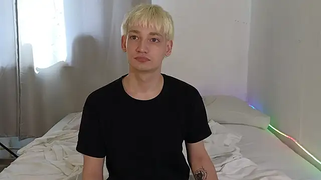 Julian wins online show from March 2026 03:19:02 AM