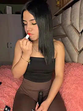 Laura-Khalifa online show from February 2026 06:29:02 AM