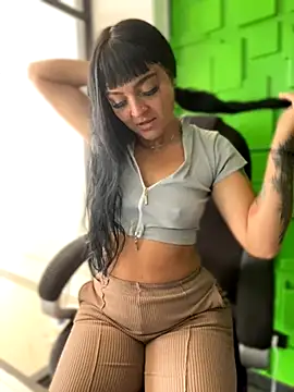 Dulce  Boyd online show from November 2025 01:34:02 PM