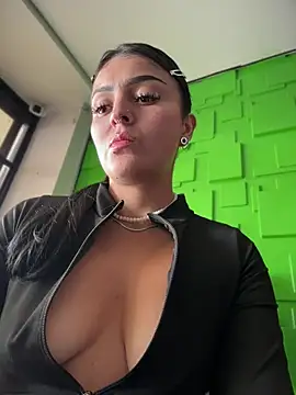 Dulce  Boyd online show from April 2026 02:44:01 PM