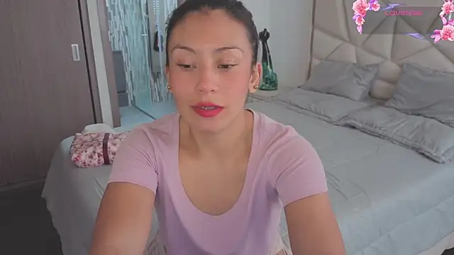Snapshot of salome_stockman_s chatting on April 2026 05:28:01 PM salome stockman s online show from April 2026 05:28:01 PM
