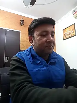 innocentboy1987 online show from February 2026 05:48:02 AM