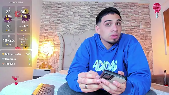 Snapshot of Miagael_Pervert chatting on February 2025 06:58:01 PM Miagael Pervert online show from February 2025 06:58:01 PM