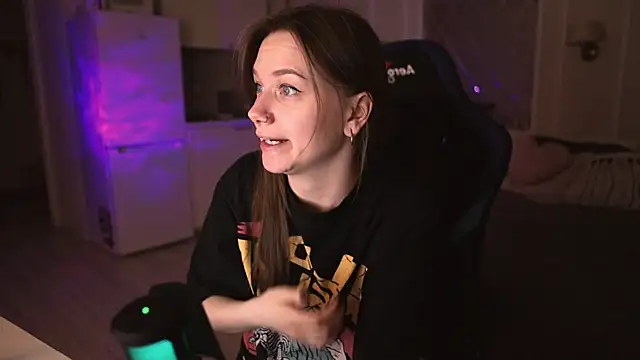 alexa feels  online show from March 2025 06:34:01 PM