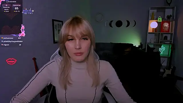 catherine kitty online show from October 2025 07:21:01 PM