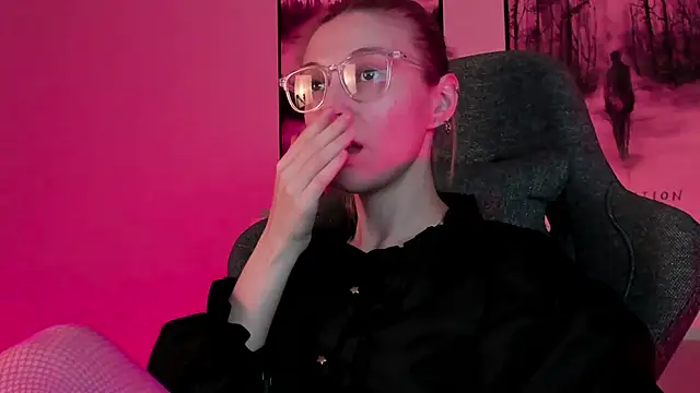 PhilippaAdamas online show from March 2025 02:15:01 AM