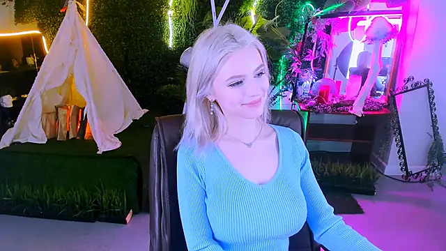 LeonaStane online show from February 2025 03:11:02 AM