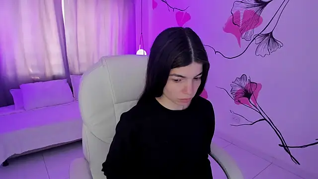 Isabela Fiorelli online show from December 2025 01:15:01 PM