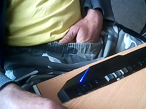 igracek30 online show from April 2026 08:40:02 AM