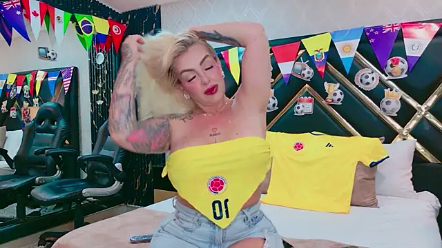 SophieWinsloow online show from July 2026 12:20:02 PM